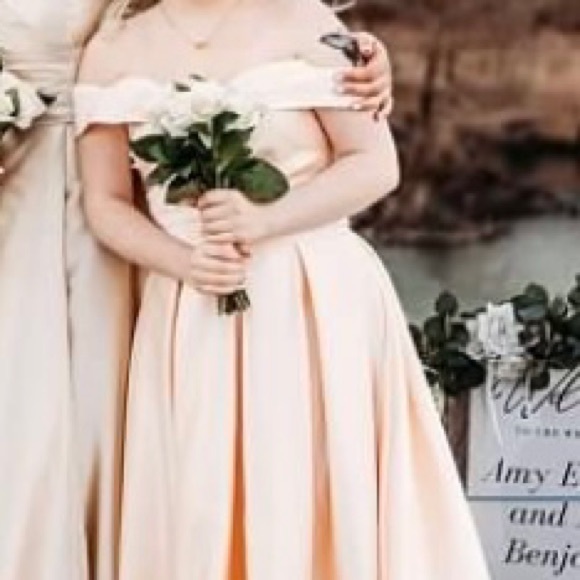 Golden satin bridesmaid/ prom dress. - Picture 3 of 3